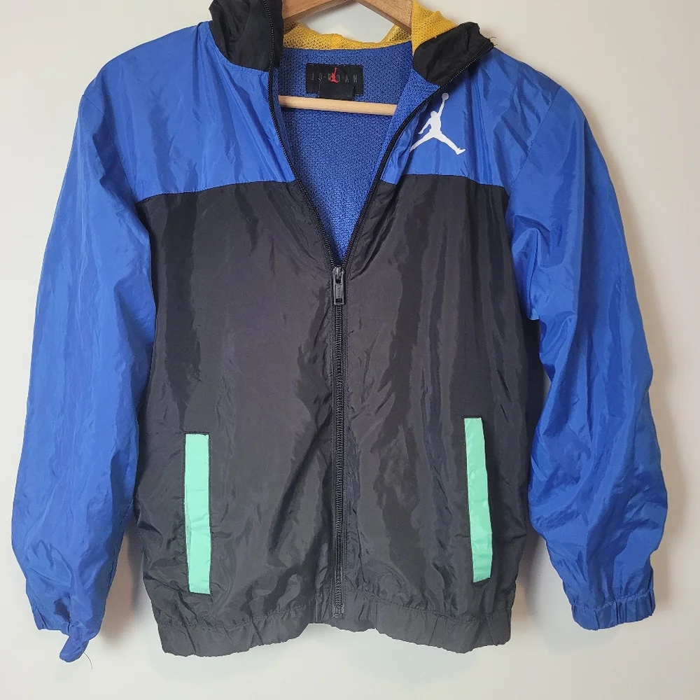 Michael Jordan  Boys Size Medium Lightweight Zip-Up Jacket Blue Black